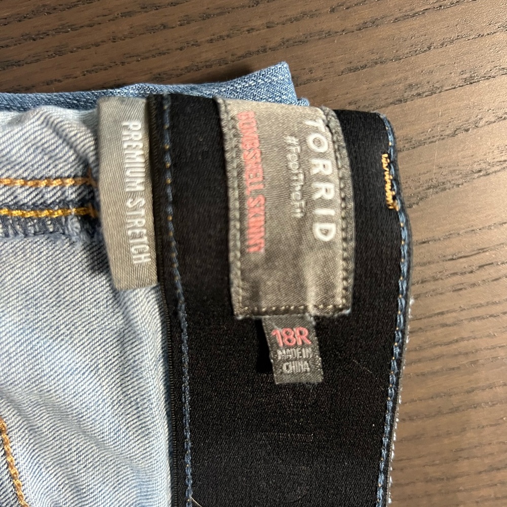 Torrid Bombshell skinny Jeans